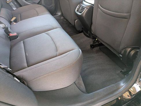 Used 2024 Chevrolet Malibu LT FWD image 18