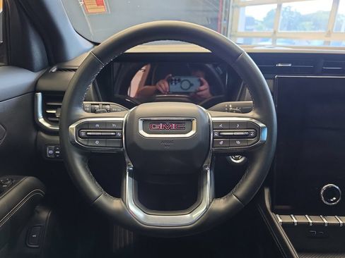 Used 2026 GMC Terrain Elevation w/ Elevation Premium Package FWD image 21