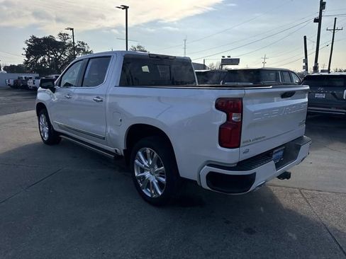 Used 2023 Chevrolet Silverado 1500 High Country w/ High Country Premium Package image 4