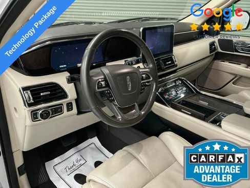 Used 2018 Lincoln Navigator Select w/ Technology Package RWD image 9