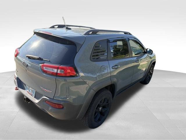 Used 2014 Jeep Cherokee Trailhawk w/ Comfort/Convenience Group AWD/4WD image 3