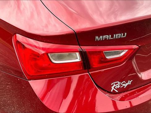 Used 2018 Chevrolet Malibu LT FWD image 22