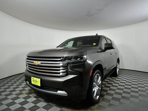 Used 2021 Chevrolet Tahoe High Country w/ Premium Package image 6