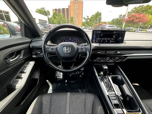 Used 2023 Honda Accord Sport image 5