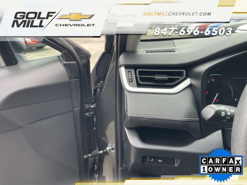 Used 2024 Toyota RAV4 XLE FWD image 17