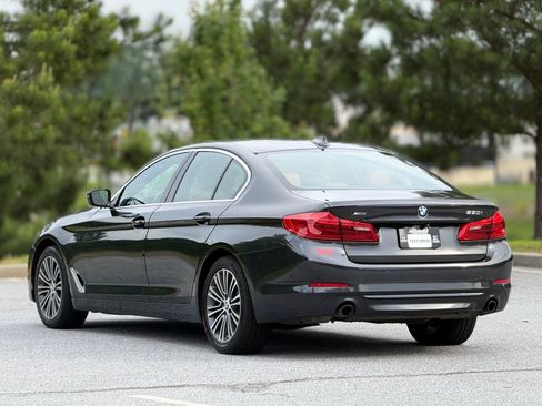 Used 2019 BMW 530i xDrive w/ Premium Package AWD/4WD image 10
