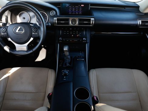 Used 2014 Lexus IS 250 AWD image 2