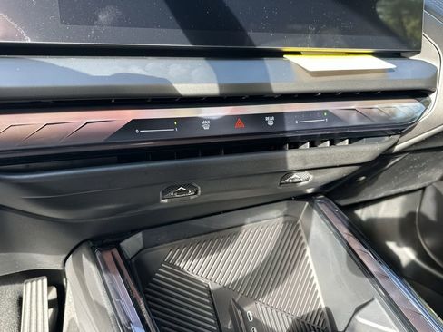 New 2026 BMW X3 xDrive30 w/ Premium Package image 19