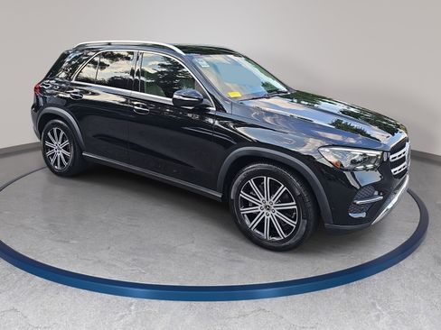 Used 2024 Mercedes-Benz GLE 450 4MATIC image 3