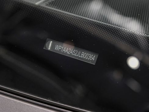 Used 2018 Porsche Macan AWD/4WD image 55