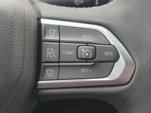 Used 2023 Jeep Compass Limited w/ Elite Group AWD/4WD image 26