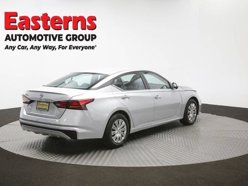 Used 2023 Nissan Altima 2.5 S FWD image 39