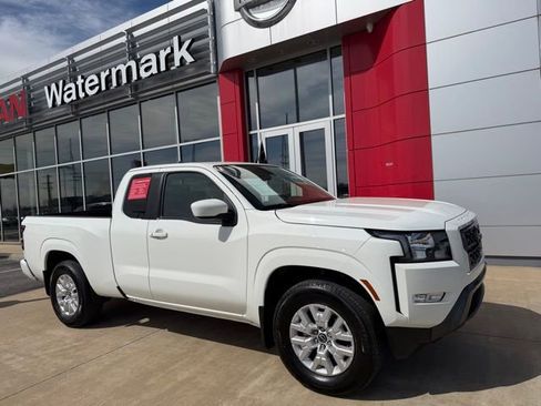 Used 2024 Nissan Frontier SV w/ SV Convenience Package RWD image 1