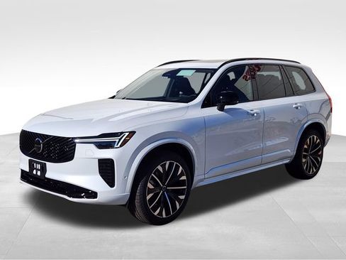 New 2026 Volvo XC90 B6 Ultra w/ Protection Package AWD/4WD image 3