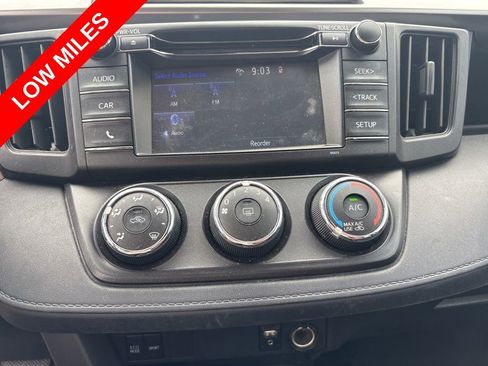Used 2017 Toyota RAV4 LE FWD image 16