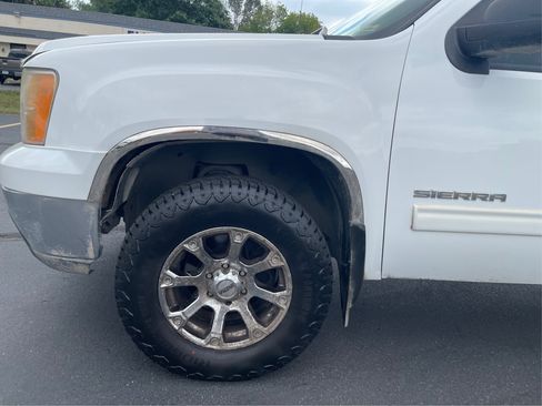 Used 2011 GMC Sierra 1500 SLE w/ Power Tech Package AWD/4WD image 18