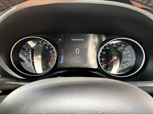 Used 2018 Jeep Compass Latitude w/ Popular Equipment Group FWD image 12