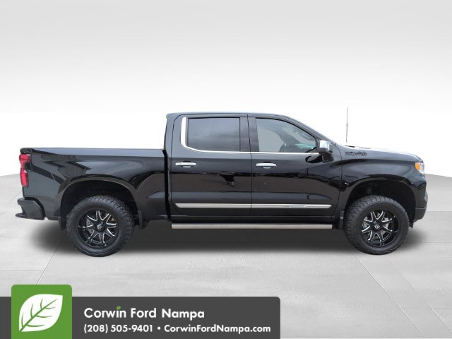 Used 2024 Chevrolet Silverado 1500 High Country AWD/4WD image 2