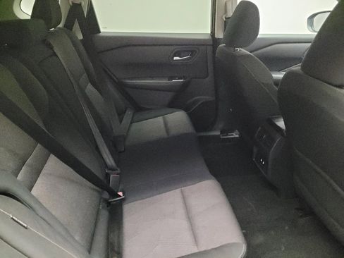 Used 2025 Nissan Rogue SV AWD/4WD image 19