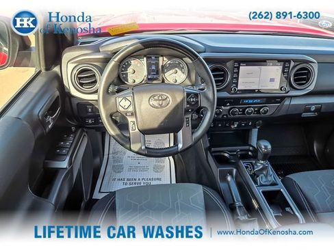 Used 2022 Toyota Tacoma TRD Off-Road w/ Technology Package image 12