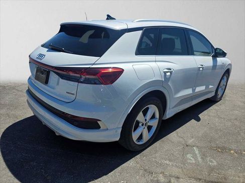 Used 2024 Audi Q4 e-tron Prestige AWD/4WD image 3