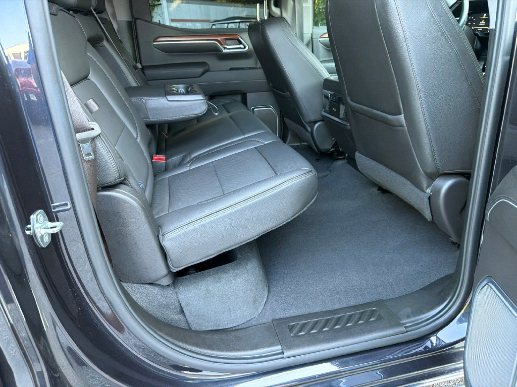 Used 2023 GMC Sierra 1500 Denali w/ Technology Package AWD/4WD image 15