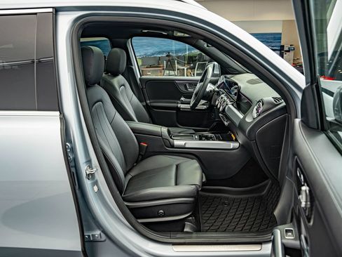 Certified 2026 Mercedes-Benz GLB 250 4MATIC image 37