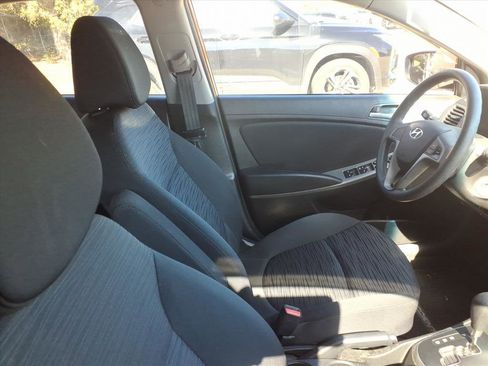 Used 2015 Hyundai Accent GS image 11