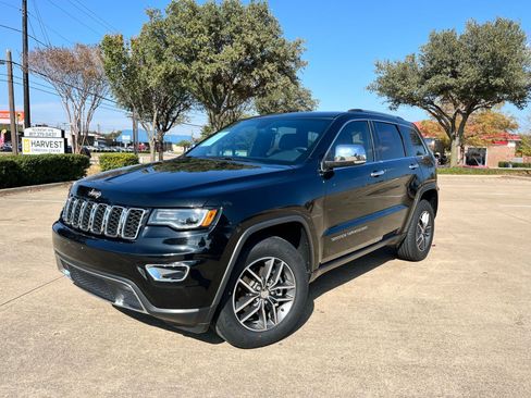 Used 2018 Jeep Grand Cherokee Limited w/ Luxury Group II image 1
