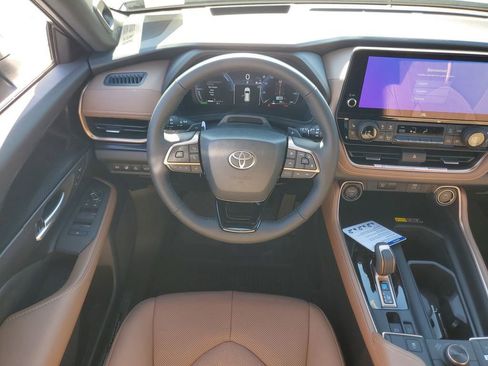 New 2026 Toyota Grand Highlander MAX Platinum image 16