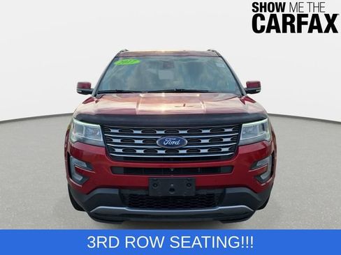 Used 2017 Ford Explorer Limited w/ Equipment Group 303A AWD/4WD image 2