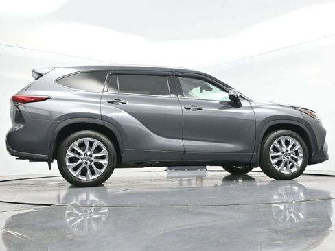 Used 2021 Toyota Highlander Limited AWD/4WD image 51