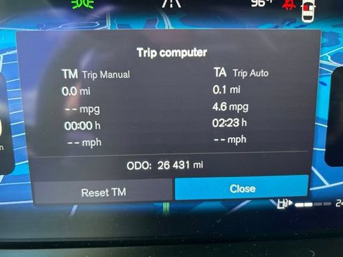 Certified 2023 Volvo XC60 B5 Plus AWD/4WD image 22