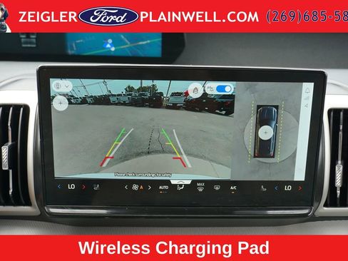 Used 2025 Ford Expedition Max Active AWD/4WD image 21