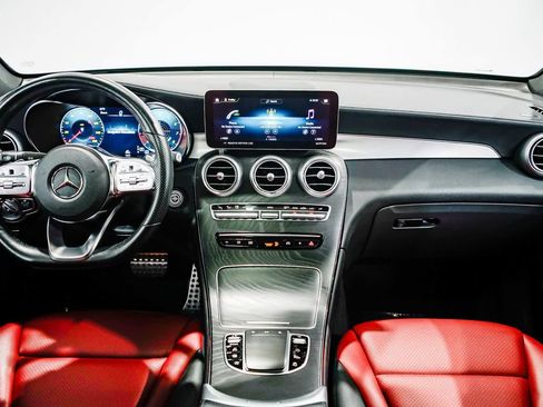 Used 2023 Mercedes-Benz GLC 300 4MATIC Coupe image 12