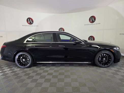 New 2026 Mercedes-Benz S 580 4MATIC Sedan image 3
