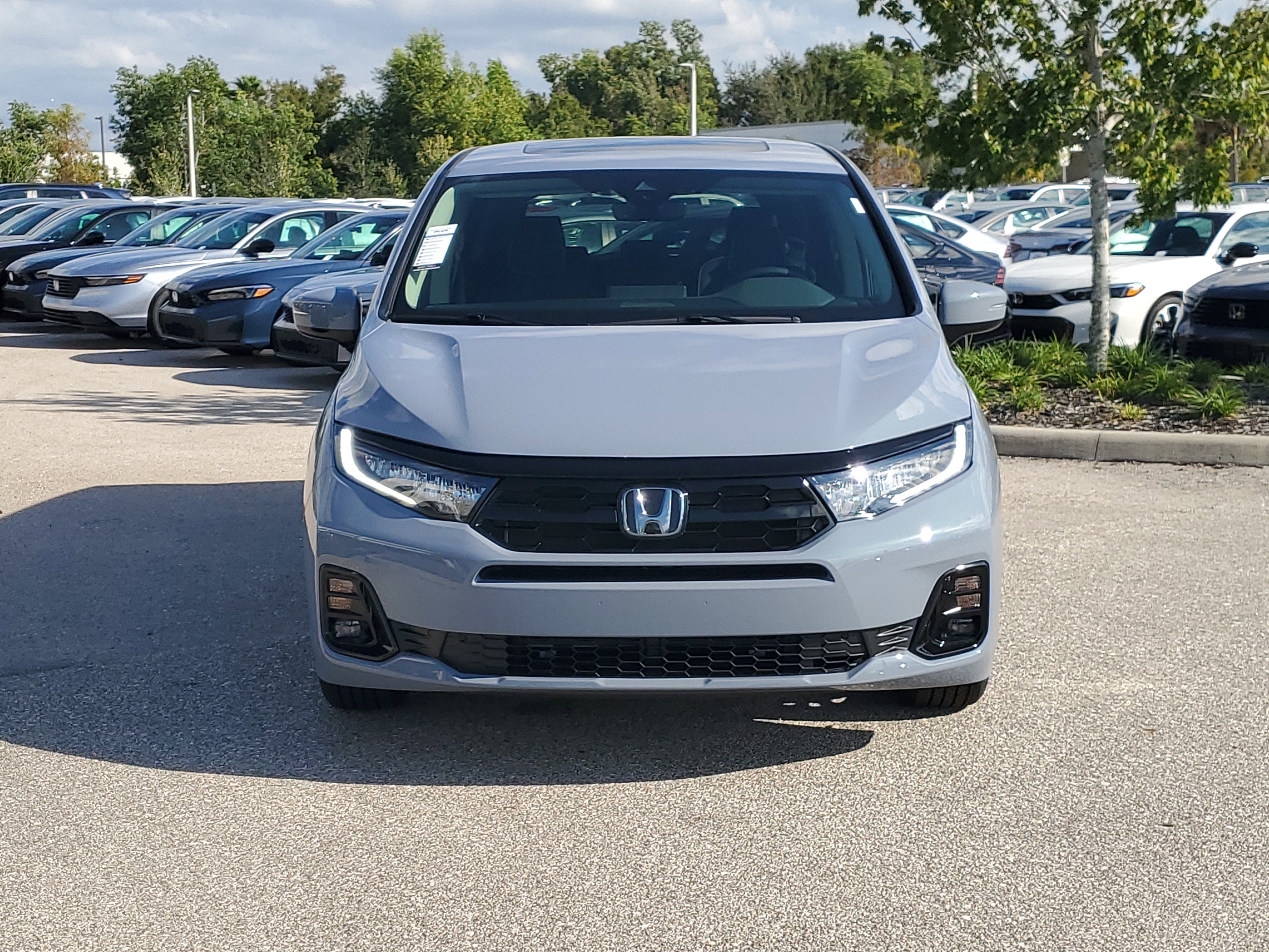 New 2026 Honda Odyssey Elite image 2
