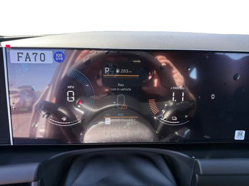 New 2026 Hyundai Tucson Blue SE AWD/4WD image 11