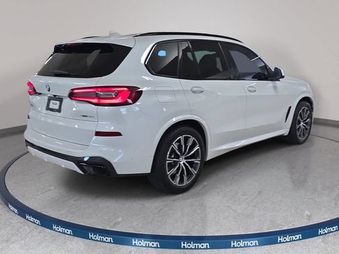 Used 2022 BMW X5 xDrive40i w/ M Sport Package AWD/4WD image 7