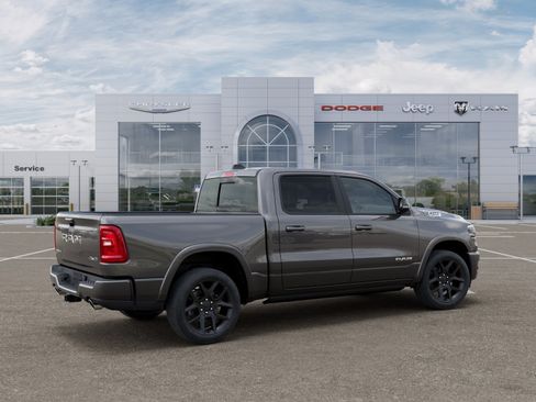 New 2026 RAM 1500 Laramie AWD/4WD image 30