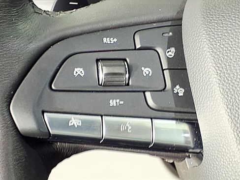 Certified 2023 Cadillac XT4 Premium Luxury w/ Cold Weather Package image 10