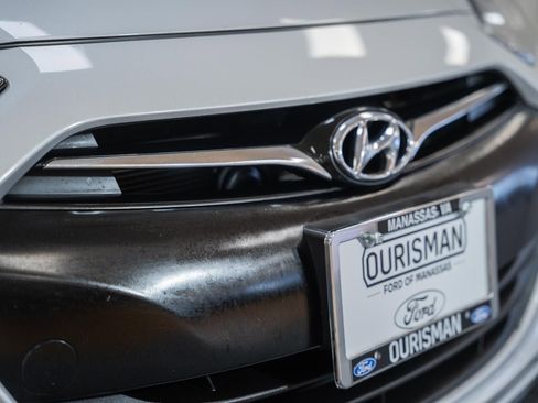Used 2015 Hyundai Genesis 3.8 RWD image 13