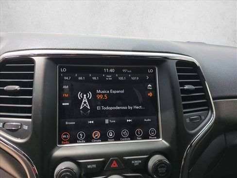 Used 2018 Jeep Grand Cherokee Altitude AWD/4WD image 13
