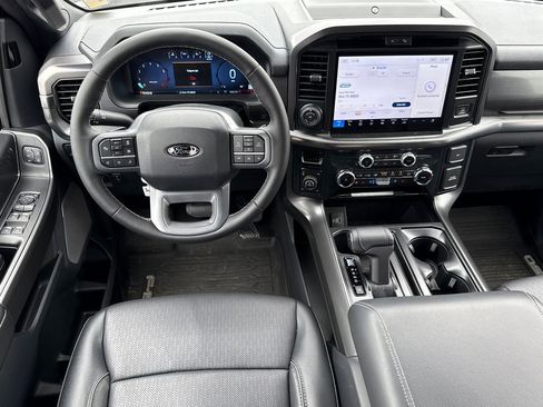 Used 2025 Ford F150 Lariat w/ Equipment Group 501A Mid image 22