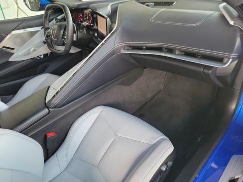 Used 2023 Chevrolet Corvette Stingray Preferred Cpe w/ Battery Protection Package RWD image 7
