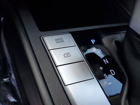 Certified 2022 Hyundai Elantra SEL w/ Winter Weather Package image 28