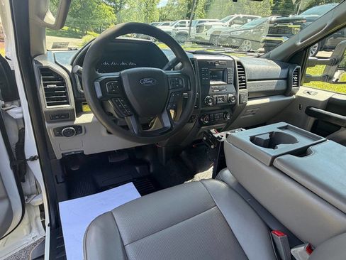 Used 2019 Ford F550 4x4 SuperCab Super Duty image 30