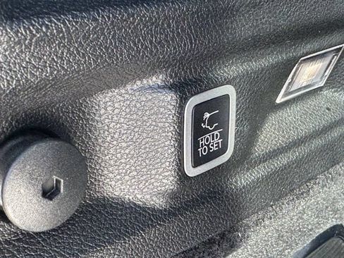 Used 2022 Jeep Grand Cherokee L Summit AWD/4WD image 37