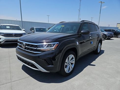 Used 2023 Volkswagen Atlas SE AWD/4WD image 5