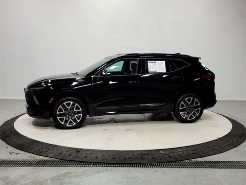Used 2025 Chevrolet Blazer RS image 4